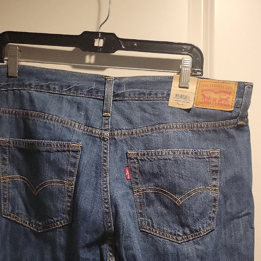 Levis Blue Jeans NWT - Picture 3 of 6